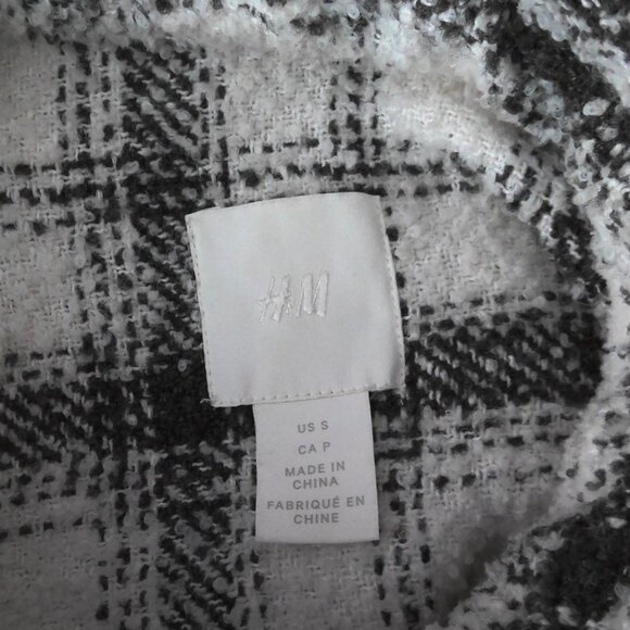 H&M Boucle Jacket Textured Tweed Black & White Plaid Button Front Pockets EUC  S - Picture 6 of 8